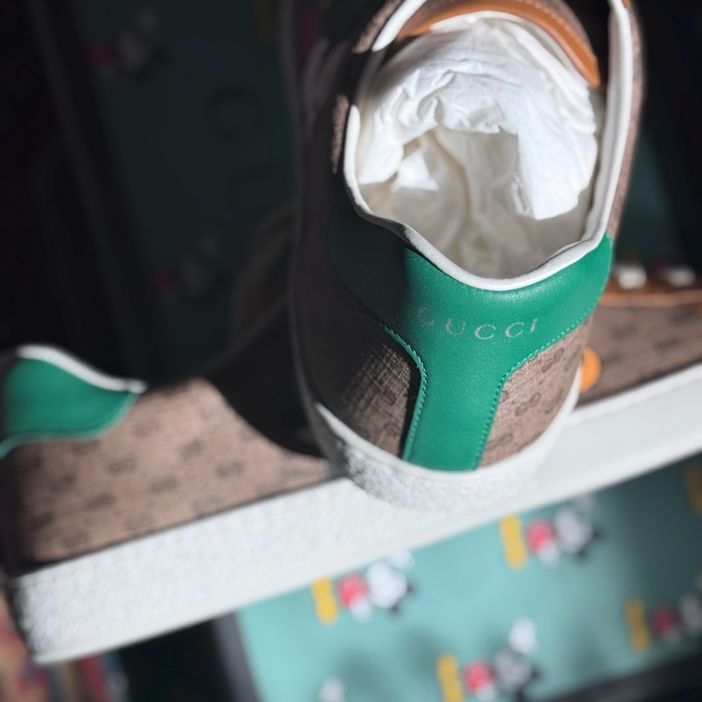 Gucci Brown Monogram Mickey Mouse Low-Top Sneakers with Green Heel - Picture 2 of 6